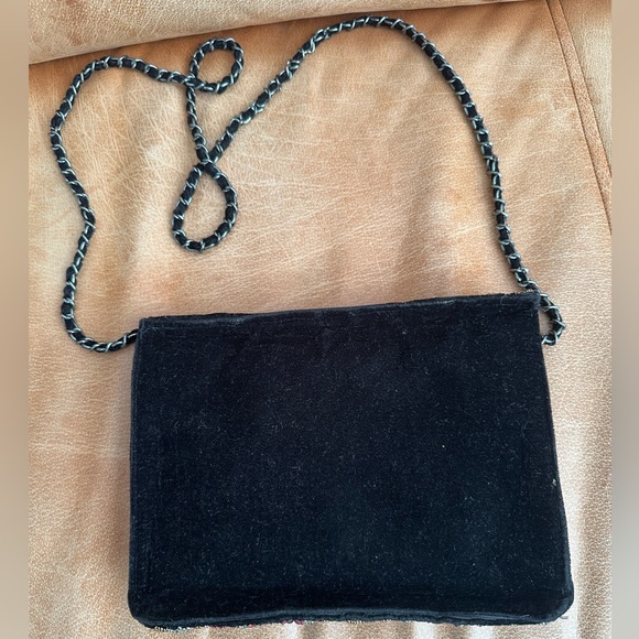 Zara Embroidered Black Velvet Moroccan Multicolor Bag with chain strap - Picture 6 of 6